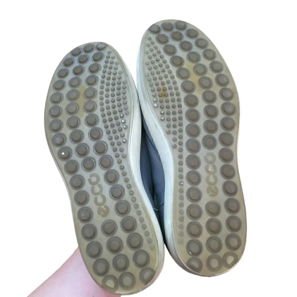 Ecco Grey Leather Lace Up Sneakers